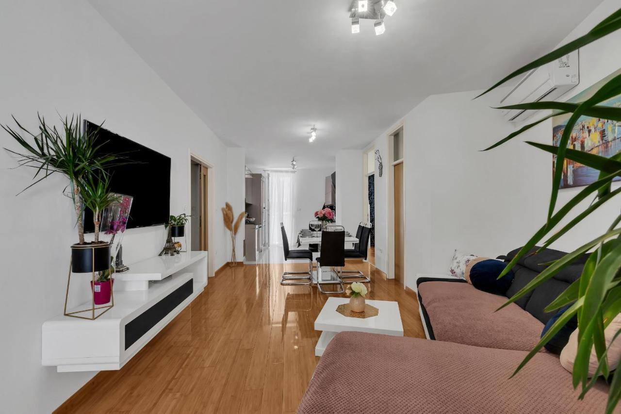Stylish Apartment Makarska Buitenkant foto